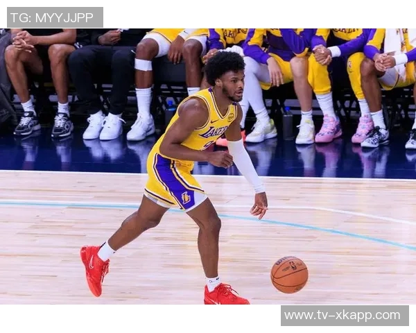 布朗尼谈投篮表现不佳表示身体状态未达预期多次投篮未能命中目标