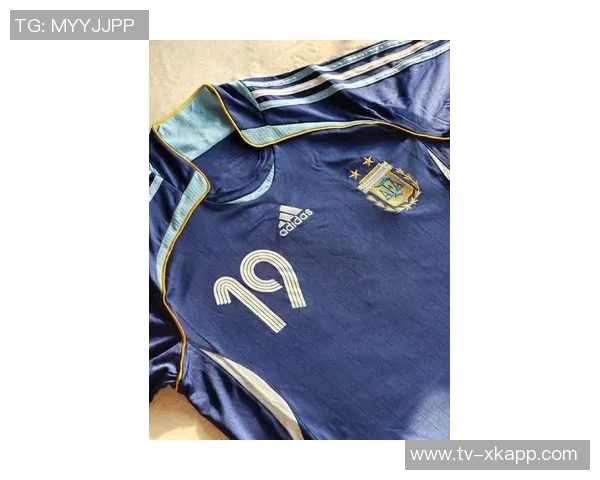 梅西童年首件球衣即将拍卖预计成交额可达数百万美元